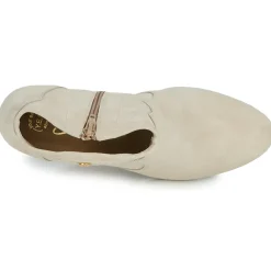 Betty London OISINE