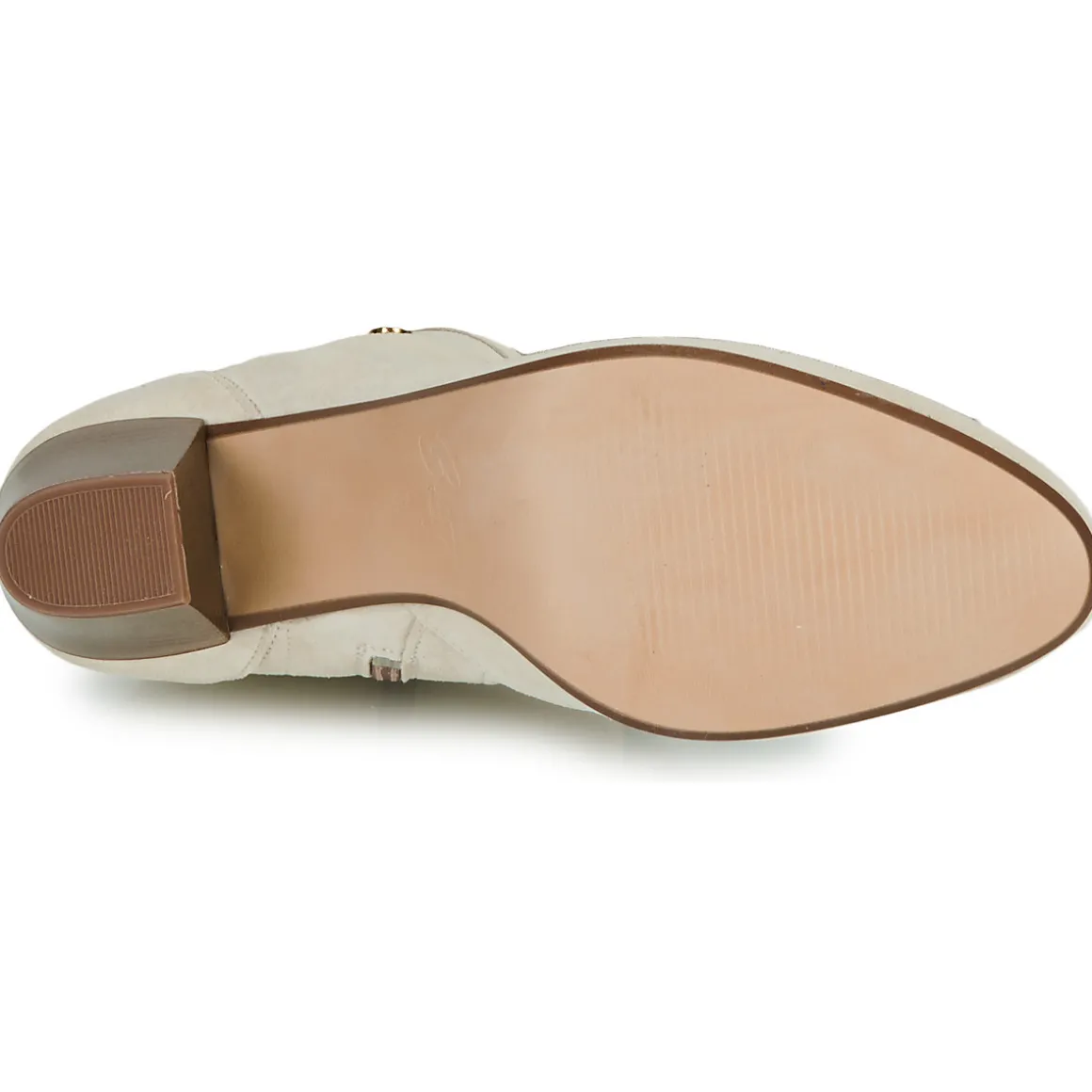 Betty London OISINE
