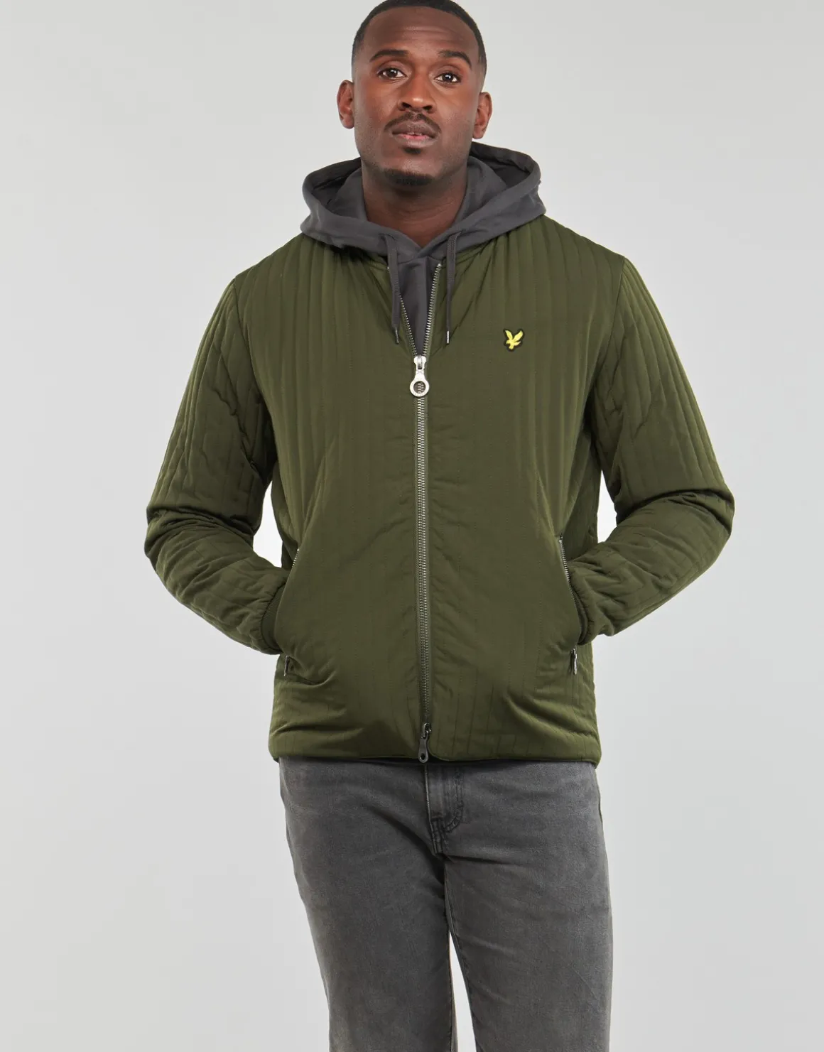 Jakker Lyle & Scott