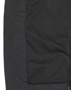Jakker Lyle & Scott