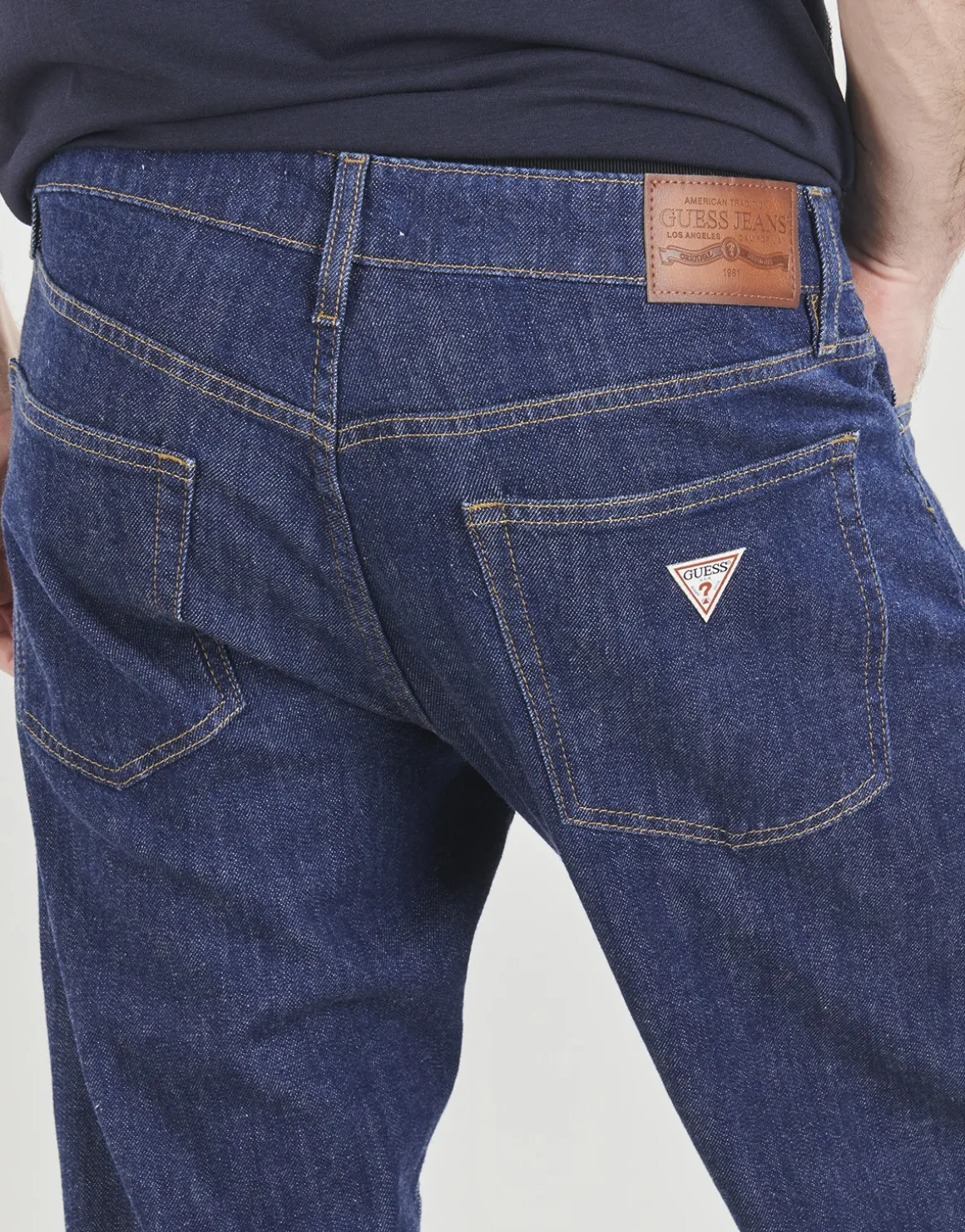 Lige jeans Guess