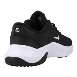 Nike Essential