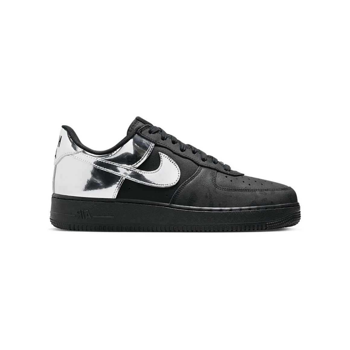 Nike AIR FORCE 1 LOW RETRO