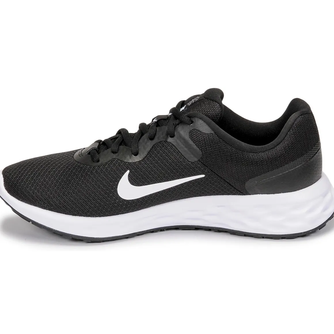 Nike Revolution 6