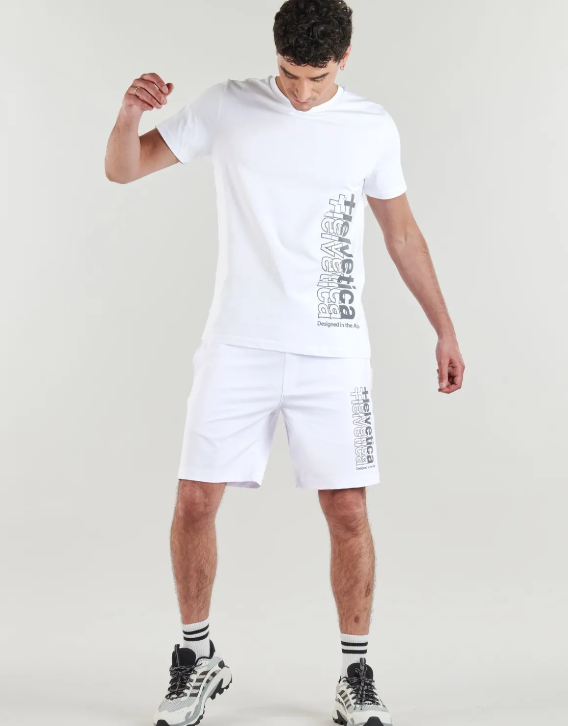 Shorts Helvetica