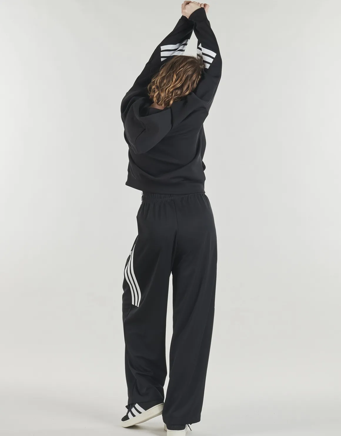 Sweatshirts m. hætte adidas