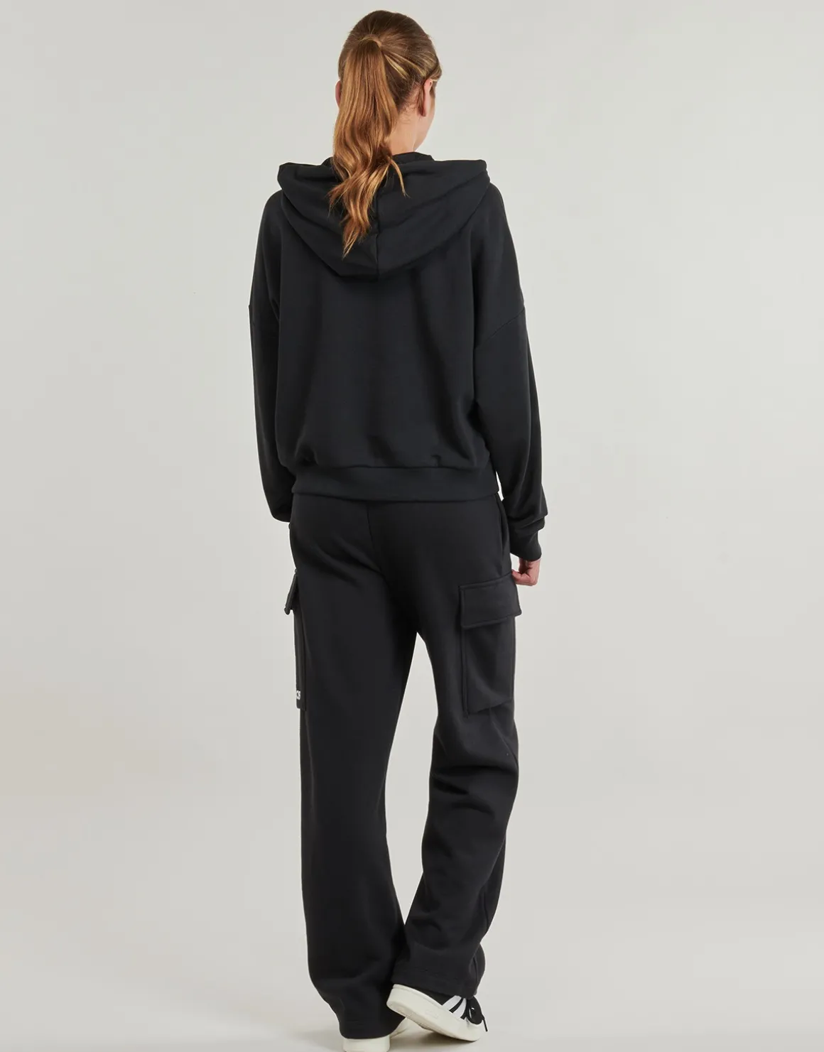 Sweatshirts m. hætte adidas