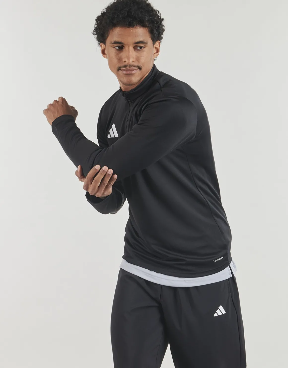 Sweatshirts adidas