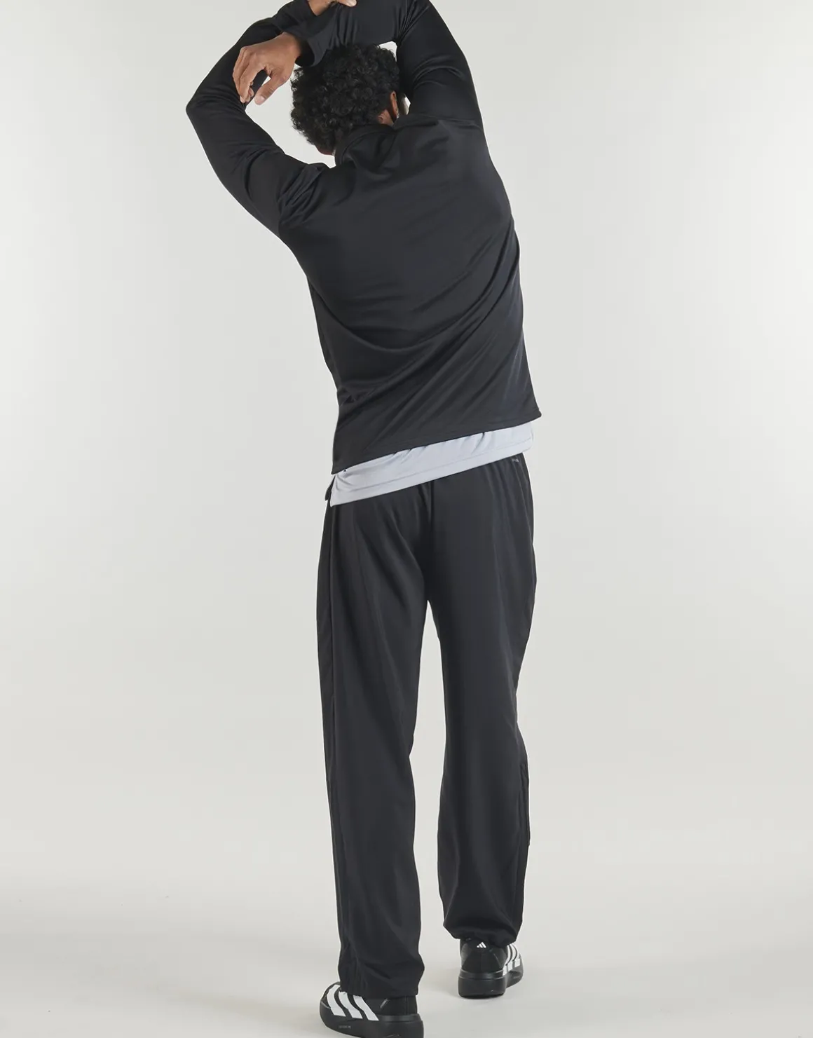 Sweatshirts adidas