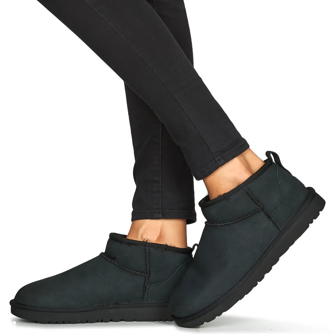 UGG CLASSIC ULTRA MINI