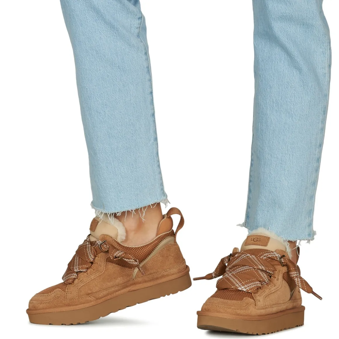 UGG LOWMEL